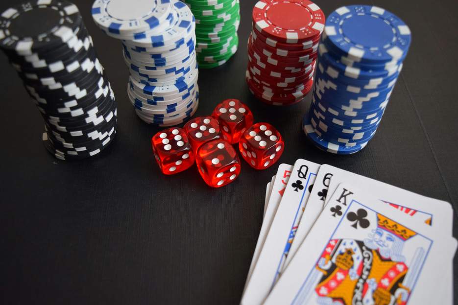 Comment éviter les arnaques au casino : Guide complet pour les joueurs avertis